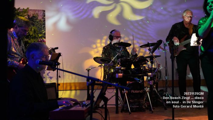 DSC08029- Den Bosch Zingt disco en soul - De Slinger - 25nov2023 - foto GerardMontE web
