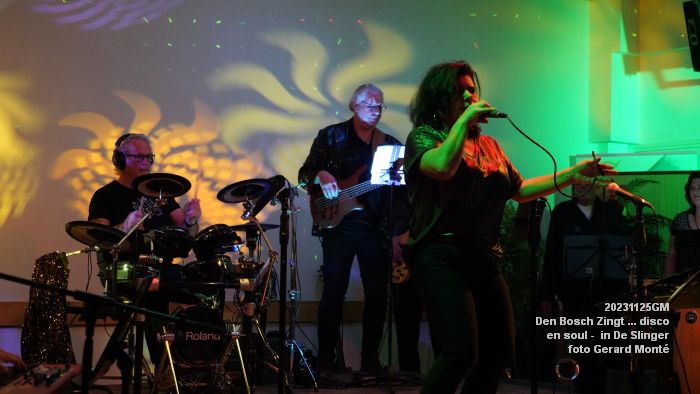 DSC08079- Den Bosch Zingt disco en soul - De Slinger - 25nov2023 - foto GerardMontE web