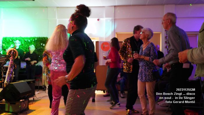 DSC08090- Den Bosch Zingt disco en soul - De Slinger - 25nov2023 - foto GerardMontE web