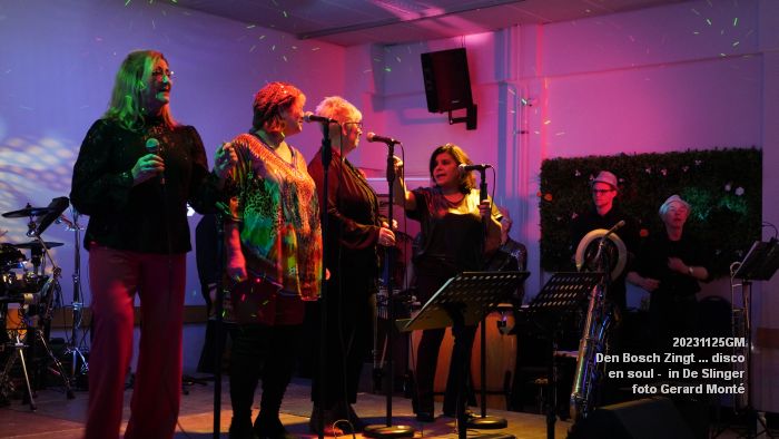 DSC08106- Den Bosch Zingt disco en soul - De Slinger - 25nov2023 - foto GerardMontE web