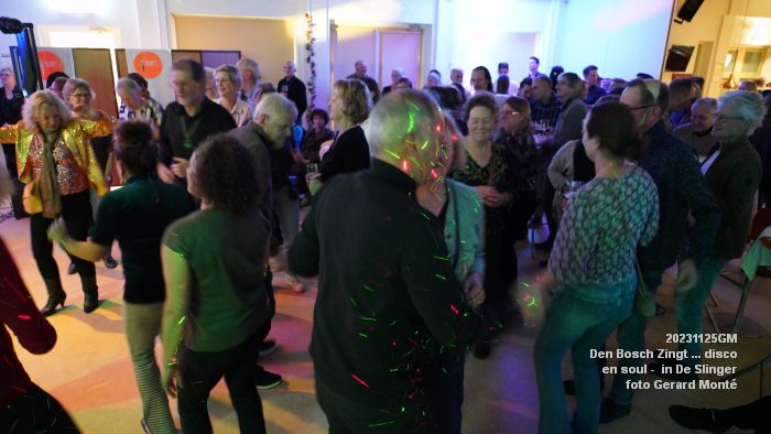 DSC08129- Den Bosch Zingt disco en soul - De Slinger - 25nov2023 - foto GerardMontE web