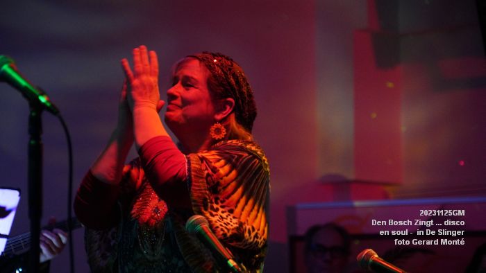 DSC08134- Den Bosch Zingt disco en soul - De Slinger - 25nov2023 - foto GerardMontE web