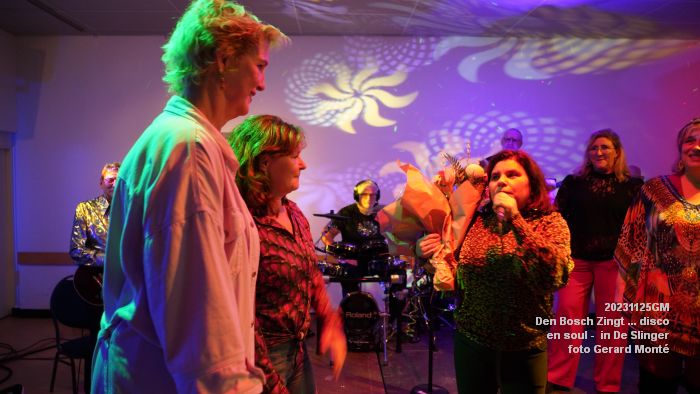 DSC08210- Den Bosch Zingt disco en soul - De Slinger - 25nov2023 - foto GerardMontE web
