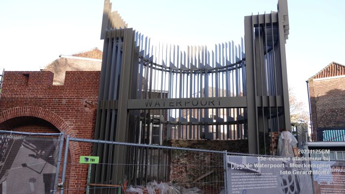 DSC00686- Reconstructie 13e-eeuwse stadsmuur - Waterpoort Moerkerkplein - 25nov2023 - foto GerardMontE web