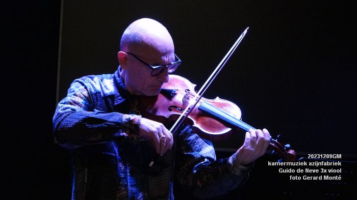 DSC01613- kamermuziek azijnfabriek - Guido de Neve 3x viool- 9dec2023 - foto GerardMontE web