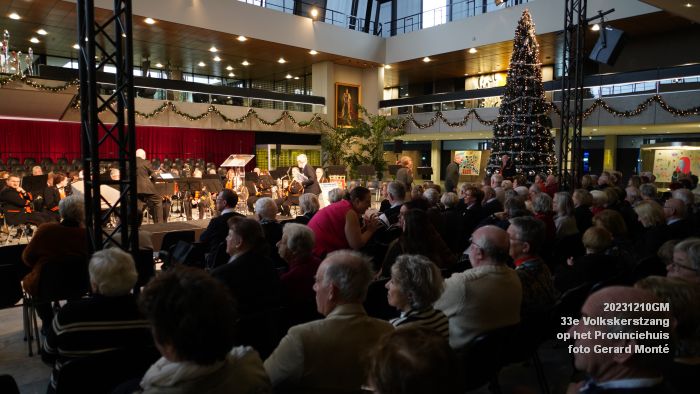 DSC08777- 33e Volkskerstzang op het Provinciehuis - 10dec2023 - foto GerardMontE web DSC08777- 33e Volkskerstzang op het Provinciehuis - 10dec2023 - foto GerardMontE web
