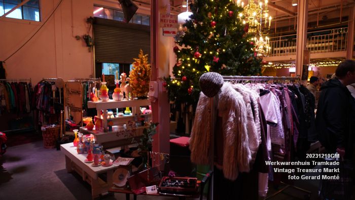 DSC08996- Werkwarenhuis Tramkade - Vintage treasure markt - 10dec2023 - foto GerardMontE web