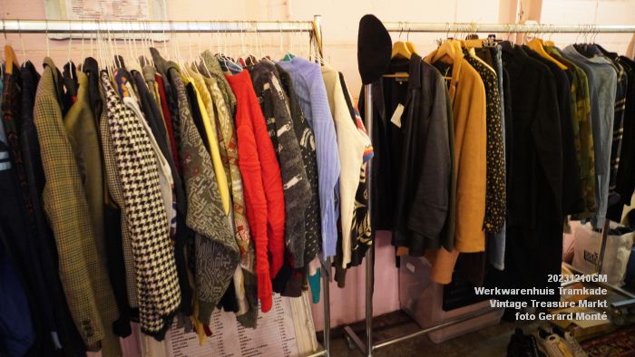 DSC09014- Werkwarenhuis Tramkade - Vintage treasure markt - 10dec2023 - foto GerardMontE web