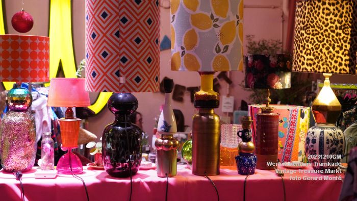 DSC09022- Werkwarenhuis Tramkade - Vintage treasure markt - 10dec2023 - foto GerardMontE web
