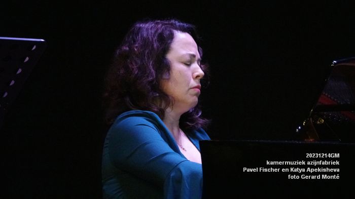 DSC02234- kamermuziek azijnfabriek - Pavel Fischer viool en Katya Apekisheva piano - 14dec2023 - foto GerardMontE web