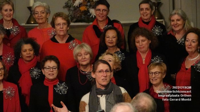 DSC02661- Decemberlichtconcert op de begraafplaats Orthen - 19dec2023 - foto GerardMontE web