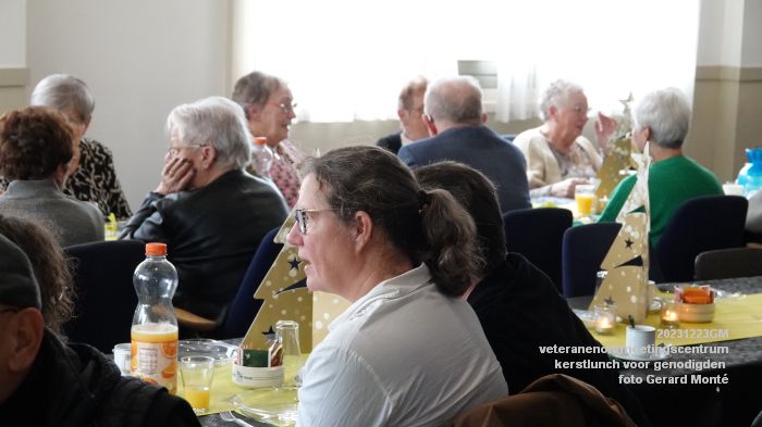 DSC03034- veteranenontmoetingscentrum kerstlunch voor bezoekers en genodigden - 23dec2023 - foto GerardMontE web