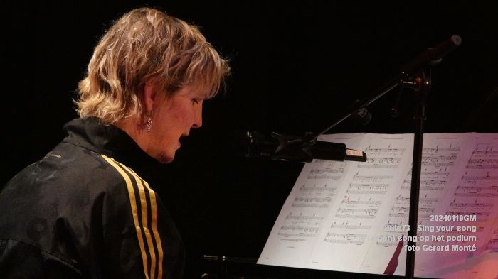 DSC05006- Huis73 - Sing your song - je eigen song op het podium - 19jan2024 - foto GerardMontE web