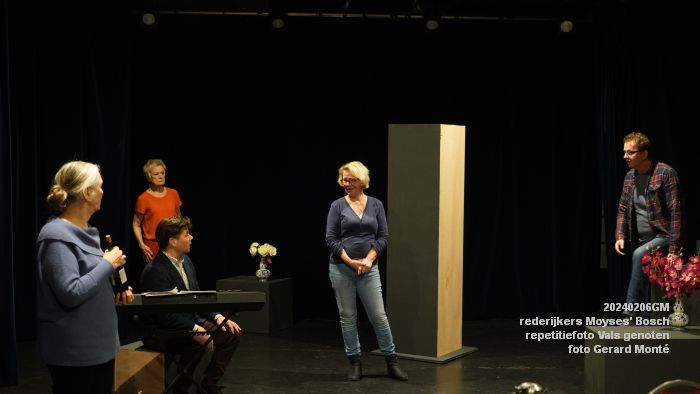 DSC02879- rederijkerskamer Moyses Bosch - repetitie Vals genoten - 6feb2024 - foto GerardMontE web