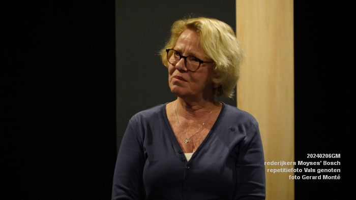 DSC02882- rederijkerskamer Moyses Bosch - repetitie Vals genoten - 6feb2024 - foto GerardMontE web