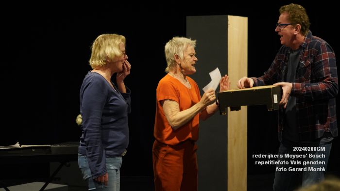 DSC02892- rederijkerskamer Moyses Bosch - repetitie Vals genoten - 6feb2024 - foto GerardMontE web