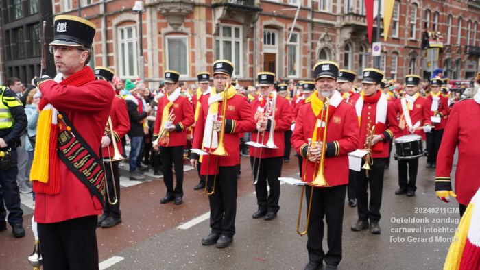 eDSC06337-DSC03747- Oeteldonk carnaval intochten zondag  - 11feb024 - foto GerardMontE web
