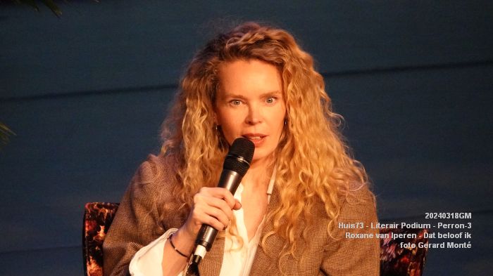 DSC00057- Literair Podium in Perron-3 met Roxane van Iperen - Dat beloof ik - 18mrt2024 - foto GerardMontE web