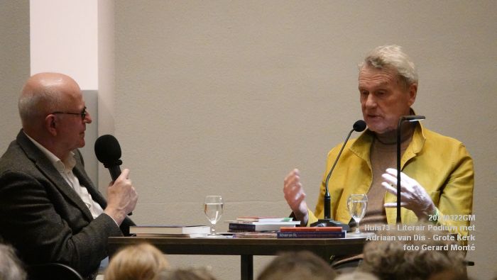 DSC00653- Literair Podium in de Grote Kerk - Adriaan van Dis - 22mrt2024 - foto GerardMontE web