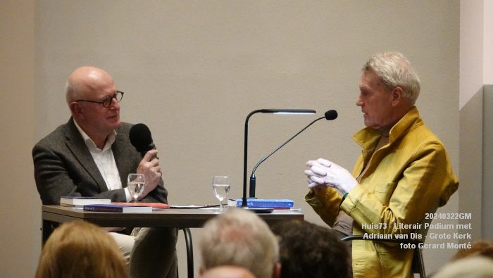 DSC00669- Literair Podium in de Grote Kerk - Adriaan van Dis - 22mrt2024 - foto GerardMontE web
