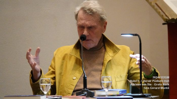 DSC00693- Literair Podium in de Grote Kerk - Adriaan van Dis - 22mrt2024 - foto GerardMontE web