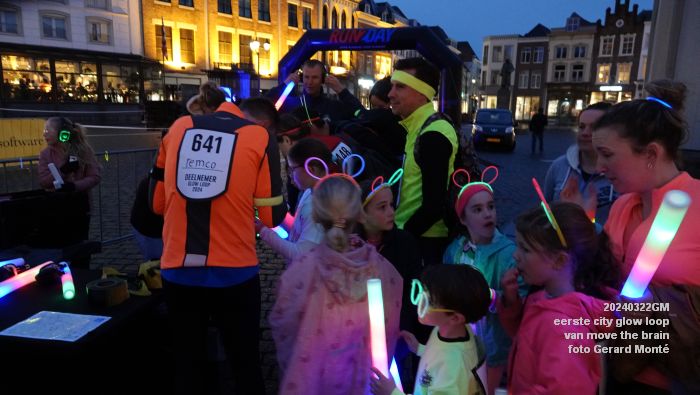 DSC00517- eerste city glow loop den bosch van move the brain - 22mrt2024 - foto Gerard MontE web