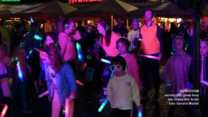 DSC00548- eerste city glow loop den bosch van move the brain - 22mrt2024 - foto Gerard MontE web