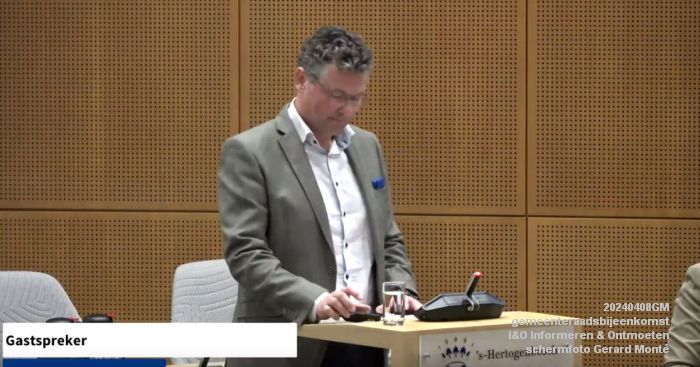 A raadszaal- 11-  i en o - gemeenteraadsbijeenkomst- I-O Informeren-Ontmoeten - 8apr2024 - foto Gerard MontE web
