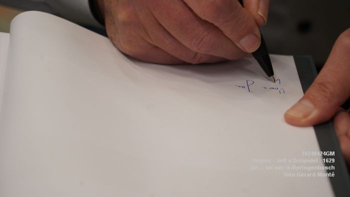 DSC09147-  Heinen signeren Val s-Hertogenbosch - Jeff van Schijndel - 20apr2024 - foto Gerard MontE web