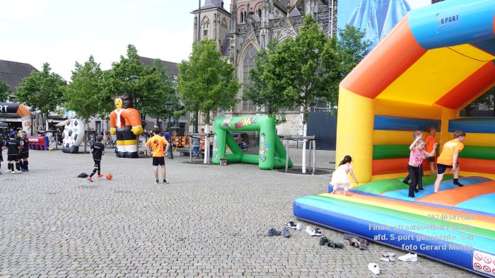 DSC06166- finale straatvoetbal Parade - 7mei2024 - foto Gerard MontE web