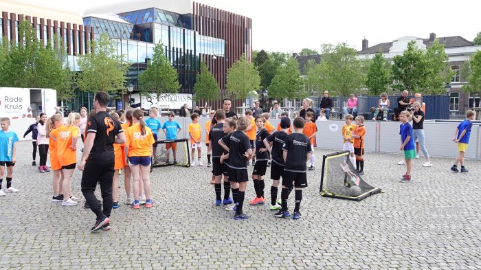 DSC06185- finale straatvoetbal Parade - 7mei2024 - foto Gerard MontE web