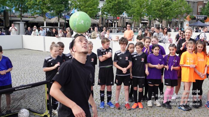 DSC06224- finale straatvoetbal Parade - 7mei2024 - foto Gerard MontE web