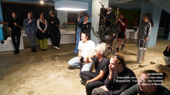 DSC01671- expositie performance en optreden Ongekend op de Tramkade - Diy-festival - 8juni2024 - foto Gerard MontE web