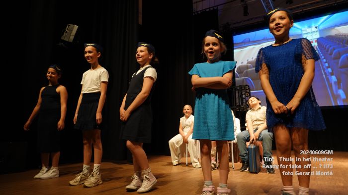 DSC00123- Huis73 - Tint Thuis in het theater - Ready for take-off - 9juni2024 - foto Gerard MontE web