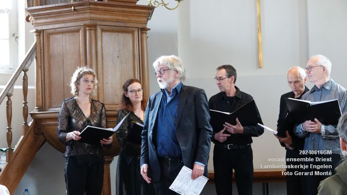DSC01304- koor Driest in kerkje Engelen - 16juni2024 - foto Gerard MontE web