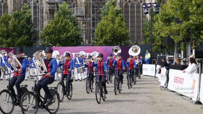 fDSC02105- Taptoe s-Hertogenbosch - Centrum en Parade - 16juni2024 - foto Gerard MontE web fDSC02105- Taptoe s-Hertogenbosch - Centrum en Parade - 16juni2024 - foto Gerard MontE web