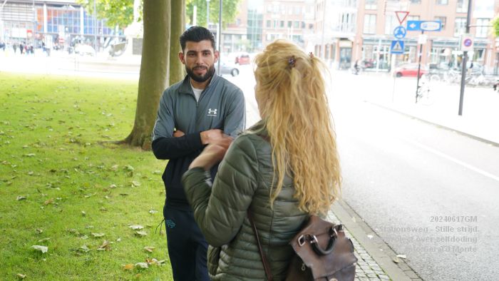 DSC02216- Stationsweg onthulling beeld Stille strijd - 17juni2024 - foto Gerard MontE web