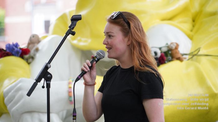 DSC02250- Stationsweg onthulling beeld Stille strijd - 17juni2024 - foto Gerard MontE web