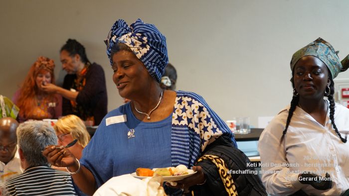 DSC02886- Keti Koti Den Bosch - herdenking 161 jaar afschaffing slavernij - bestuurscentrum - 1juli2024 - foto GerardMontE web