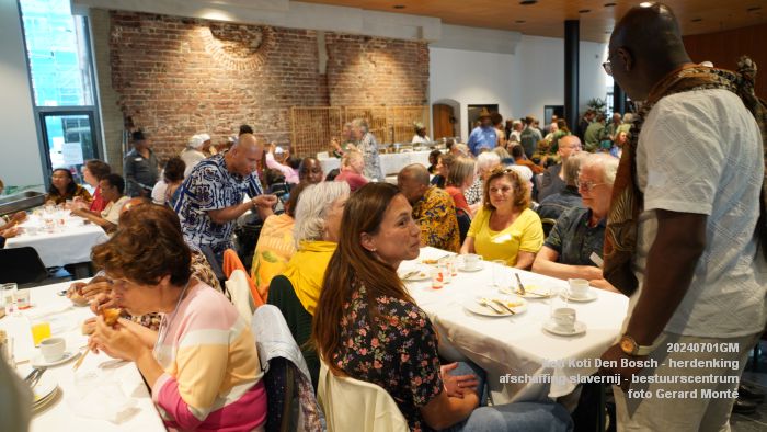 DSC02894- Keti Koti Den Bosch - herdenking 161 jaar afschaffing slavernij - bestuurscentrum - 1juli2024 - foto GerardMontE web