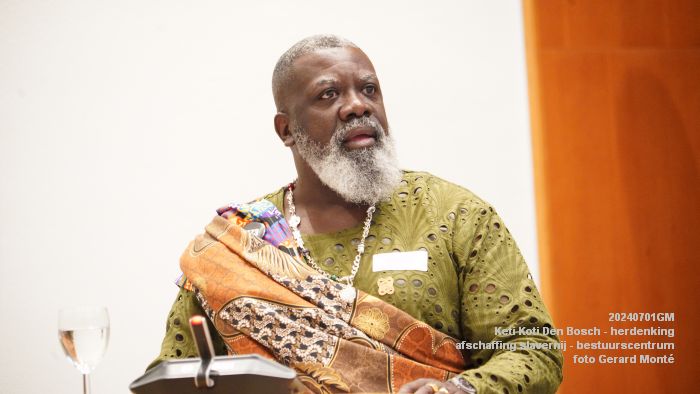 DSC03109- Keti Koti Den Bosch - herdenking 161 jaar afschaffing slavernij - bestuurscentrum - 1juli2024 - foto GerardMontE web
