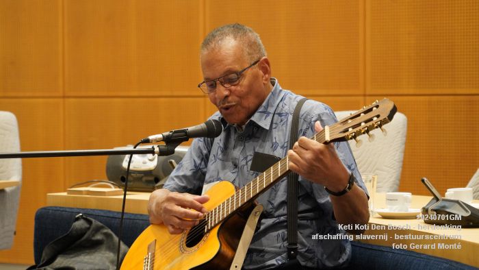 DSC03134- Keti Koti Den Bosch - herdenking 161 jaar afschaffing slavernij - bestuurscentrum - 1juli2024 - foto GerardMontE web