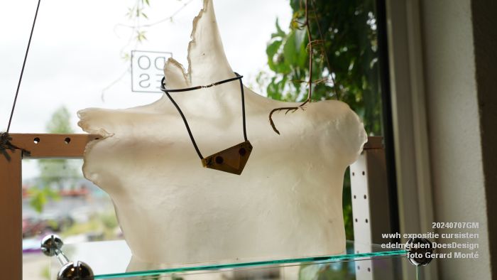 DSC03350- wwh metal expositie edelsmeden DoesDesign - 7juli2024 - foto GerardMontE web