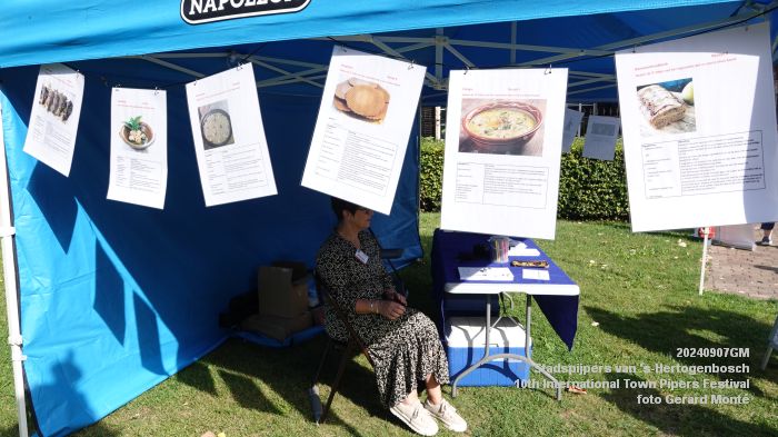 DSC08404- Stadspijpers van s-Hertogenbosch - 10th International Town Pipers Festival - 7sep2024 -  foto GerardMontE web DSC08404- Stadspijpers van s-Hertogenbosch - 10th International Town Pipers Festival - 7sep2024 -  foto GerardMontE web