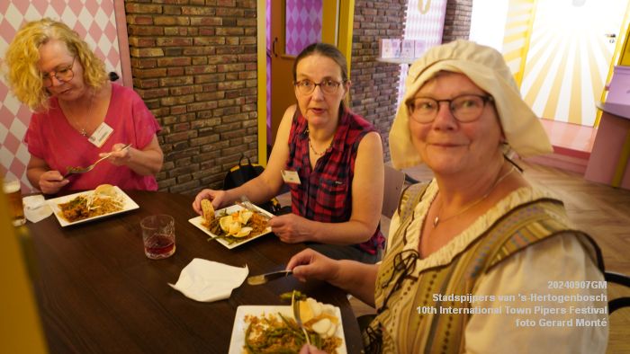 eDSC04322- Stadspijpers van s-Hertogenbosch - 10th International Town Pipers Festival - 7sep2024 -  foto GerardMontE web eDSC04322- Stadspijpers van s-Hertogenbosch - 10th International Town Pipers Festival - 7sep2024 -  foto GerardMontE web