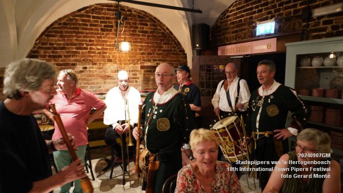 eDSC04337- Stadspijpers van s-Hertogenbosch - 10th International Town Pipers Festival - 7sep2024 -  foto GerardMontE web eDSC04337- Stadspijpers van s-Hertogenbosch - 10th International Town Pipers Festival - 7sep2024 -  foto GerardMontE web