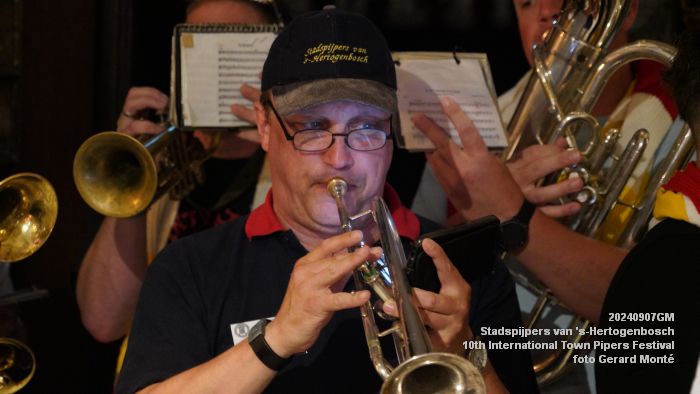 eDSC04388- Stadspijpers van s-Hertogenbosch - 10th International Town Pipers Festival - 7sep2024 -  foto GerardMontE web eDSC04388- Stadspijpers van s-Hertogenbosch - 10th International Town Pipers Festival - 7sep2024 -  foto GerardMontE web