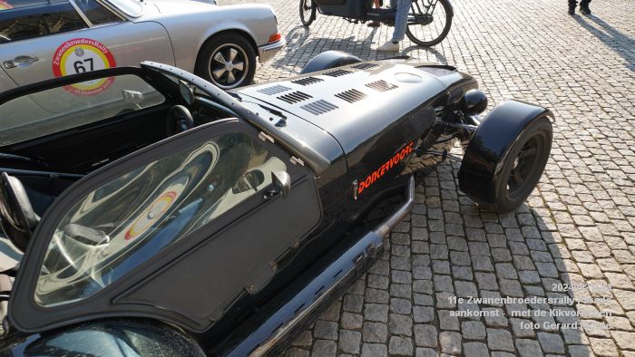 DSC05144- 11e Zwanenbroedersrally aankomst - Parade met Kikvorschen - 21sep2024 -  foto GerardMontE web