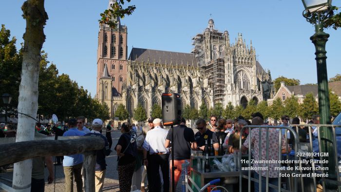 DSC05157- 11e Zwanenbroedersrally aankomst - Parade met Kikvorschen - 21sep2024 -  foto GerardMontE web