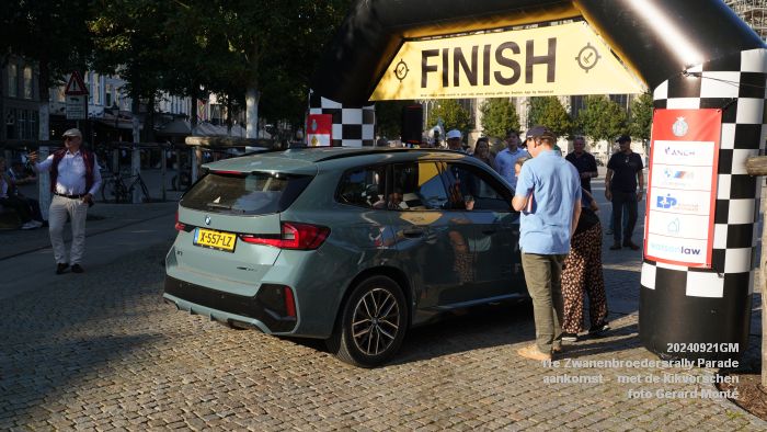 DSC05177- 11e Zwanenbroedersrally aankomst - Parade met Kikvorschen - 21sep2024 -  foto GerardMontE web